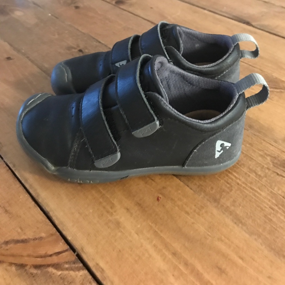 Plae shoes