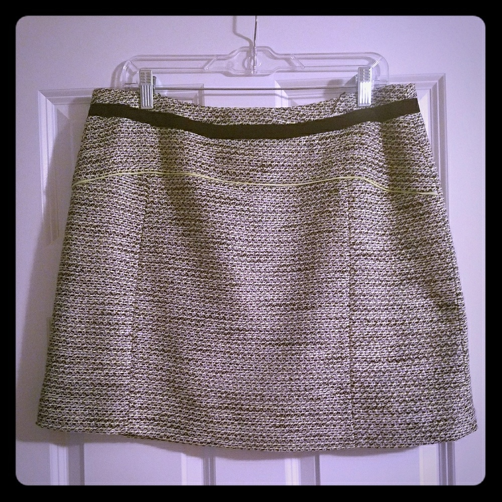 Tweed mini skirt