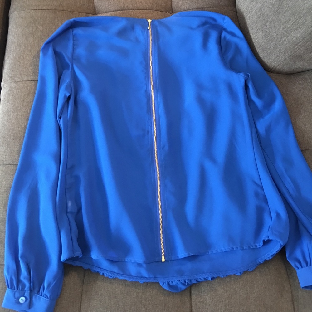 Top - Picture 2 of 2