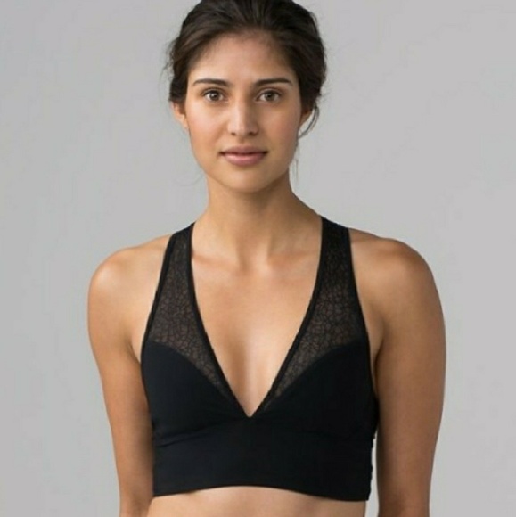 New Lululemon Twist and Train Bra - Picture 2 of 7