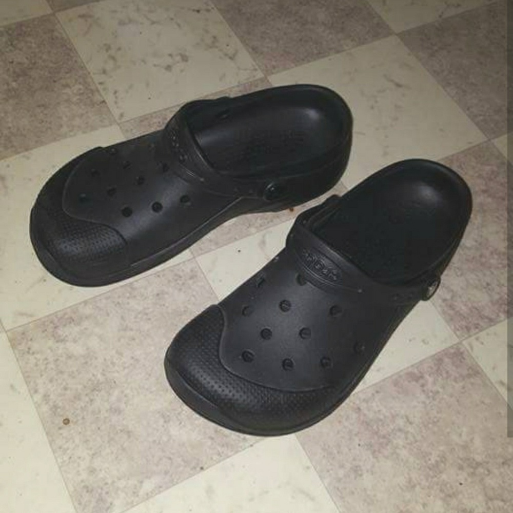 Men's Black Crocs reinforced toe NWOT