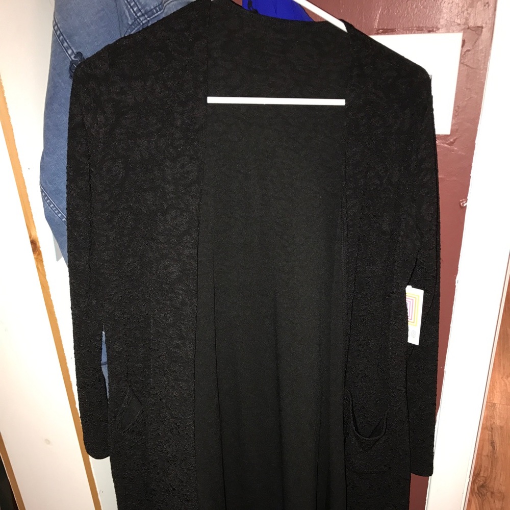 LuLaRoe Sarah long cover up top