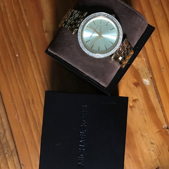 Gold Michael Kors Watch - Picture 3 of 4