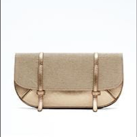 Banana Republic Handbags - Clutch