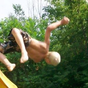 Meet your Posher, Devin