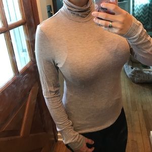 Long sleeve turtleneck