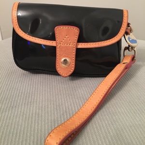 Dooney & Bourke black patent leather wristlet