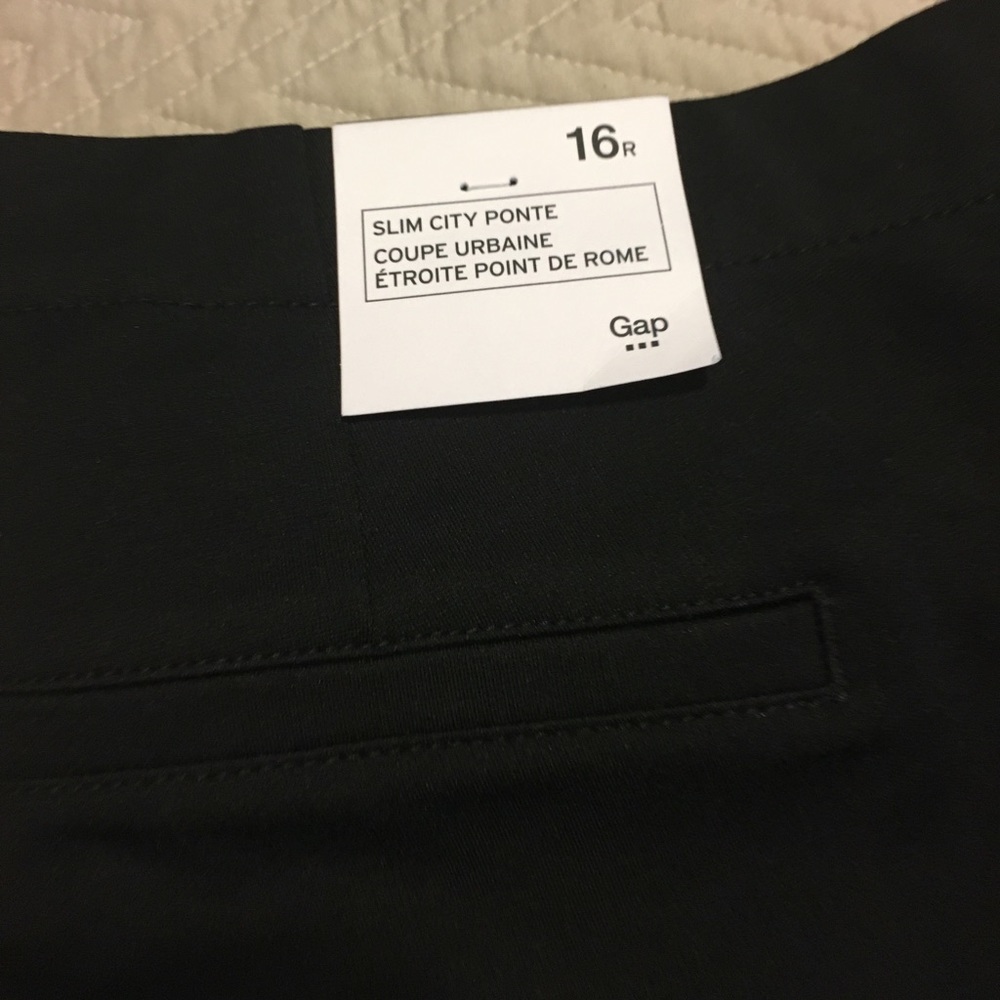 Gap brand new Ponte pants