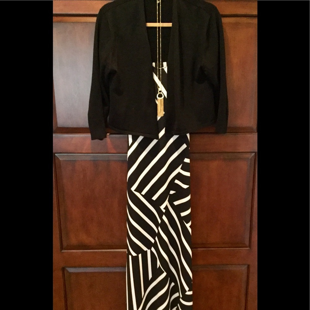 NWT Black/White Striped Body-Con Maxi Dress, Med