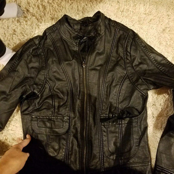 Faux leather jacket - Picture 2 of 8