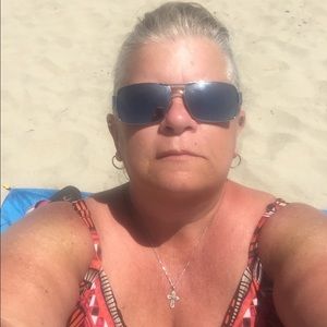 Meet your Posher, Krystal