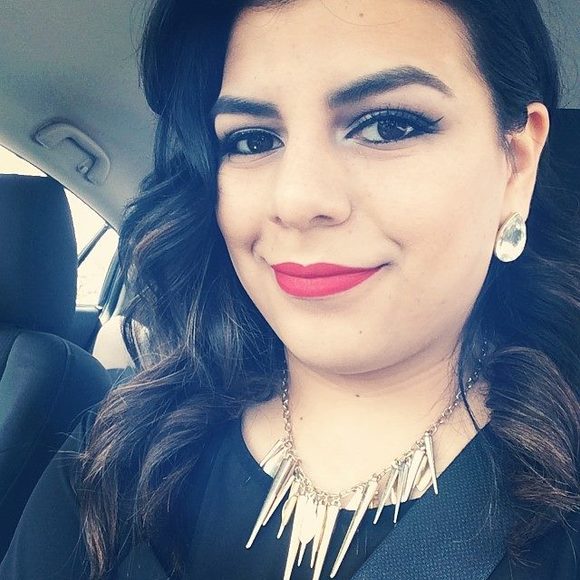 Meet your Posher, Mariah - Picture 1 of 1