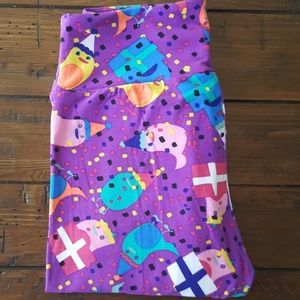 OS Brand New Leggings Purple with Birds & Presents