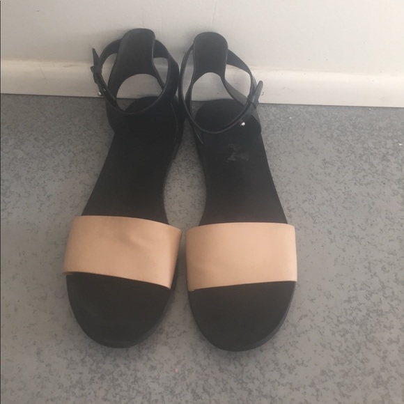Vince Shoes - VINCE Colorblock Sandals Shoes, 9