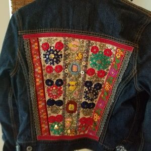 Lucky Brand  ladies embroidered denim jean jacket
