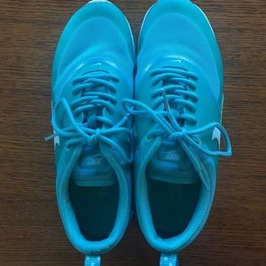 Teal Nike Running Shoes