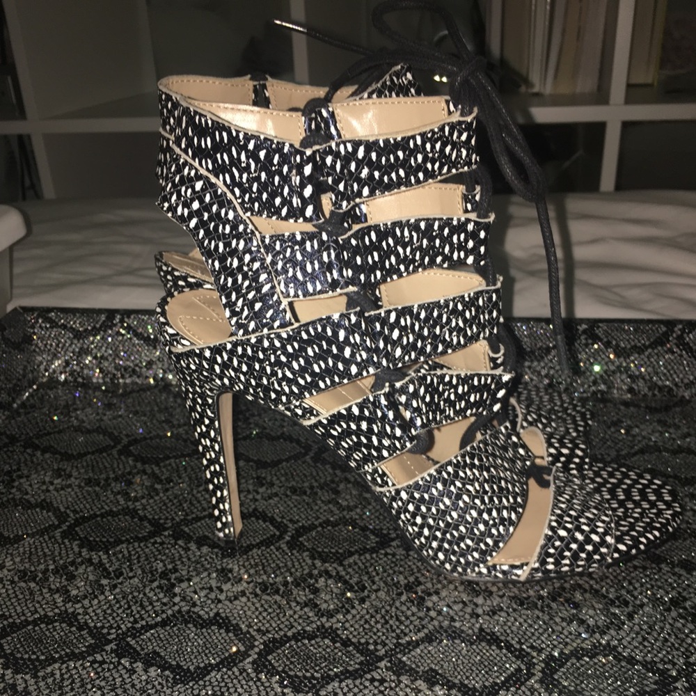 Dolce Vita "Tyler" High Heels