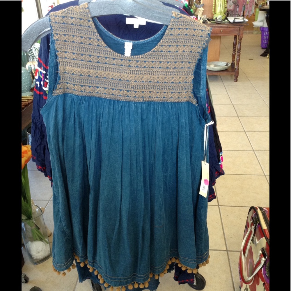 Navy Blue and Brown blouse!