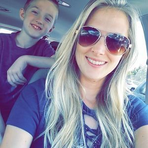 Meet your Posher, Andrea