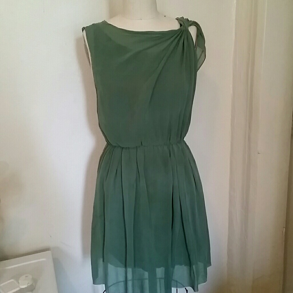Alice and Olivia dress