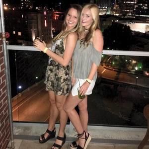 Meet your Posher, Caroline