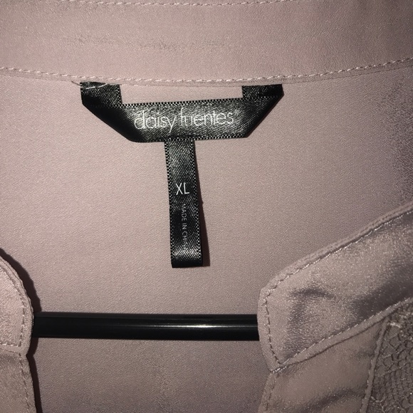 Pale pink purple colored blouse - Picture 3 of 5