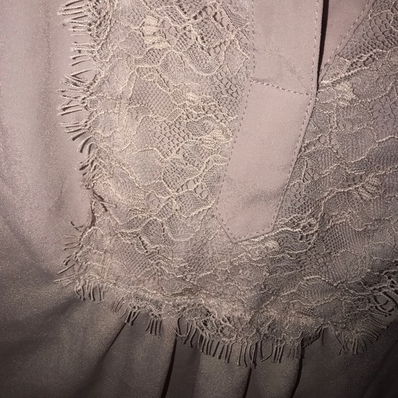 Pale pink purple colored blouse - Picture 4 of 5