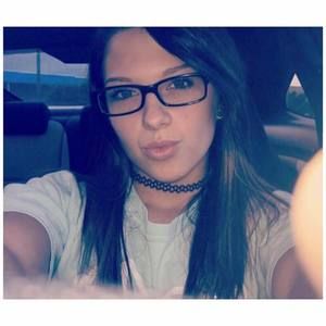 Meet your Posher, Marisa