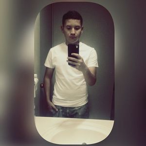 Meet your Posher, Jose valentin