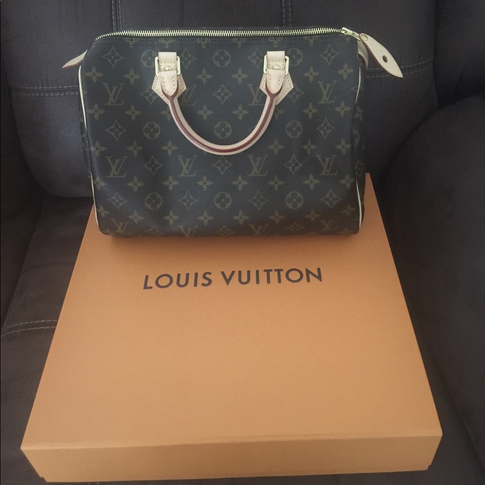 Louis Vuitton Speedy 30
