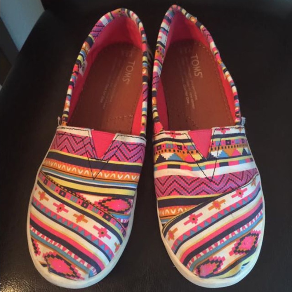 Toms Youth sz 3.5