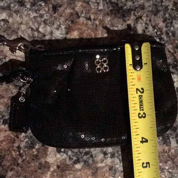 3 small coach wristlets 👛 - Picture 7 of 7