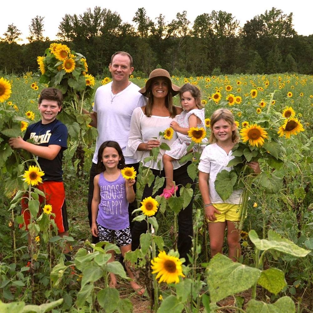 Meet your Posher, Whitney