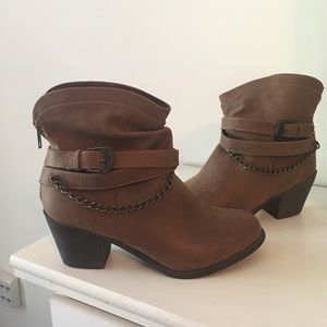 Kohls booties size 8