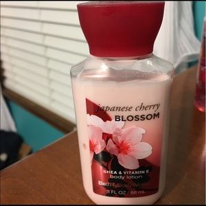 Bath &a Body Works Lotion