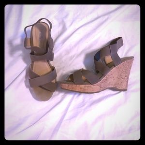 Chinese Laundry wedges