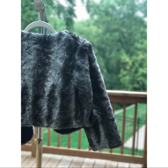 Free People  Faux Fur Cropped Quarter Sleeve Coat - Picture 7 of 8