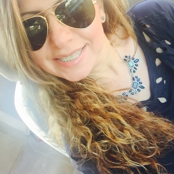 Meet your Posher, Sofia - Picture 4 of 8