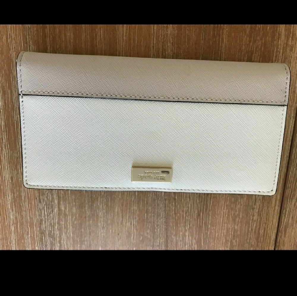 NWOT Kate Spade Stacy wallet