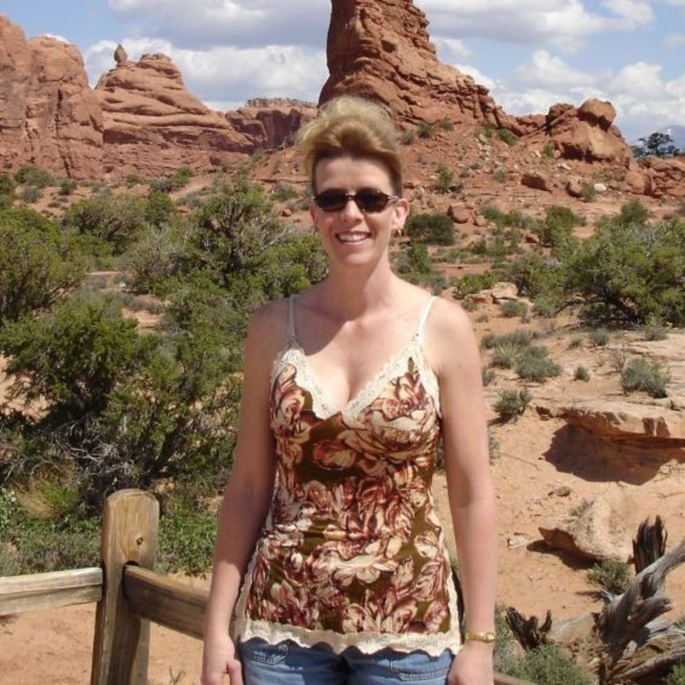 Meet your Posher, Lori
