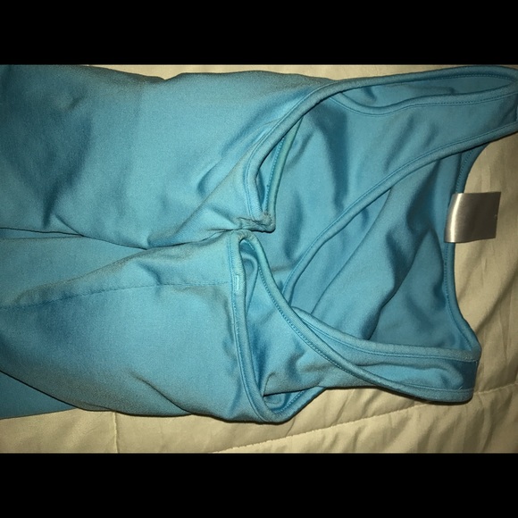 Woman's adidas sports bra/tank LG - Picture 4 of 5