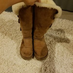 Bailey button Uggs