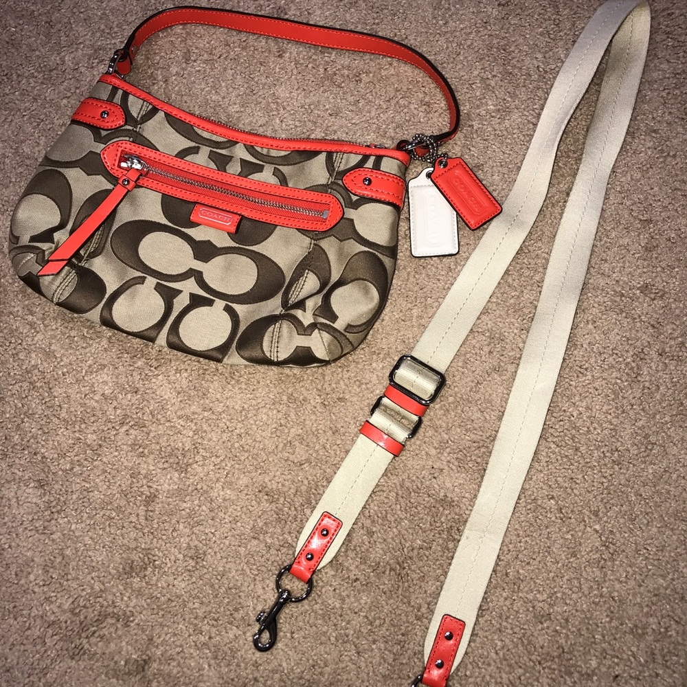 🍑 Coach Purse 🍑 - Picture 4 of 4