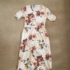 Cream and Red floral dress (to the knee) NEW