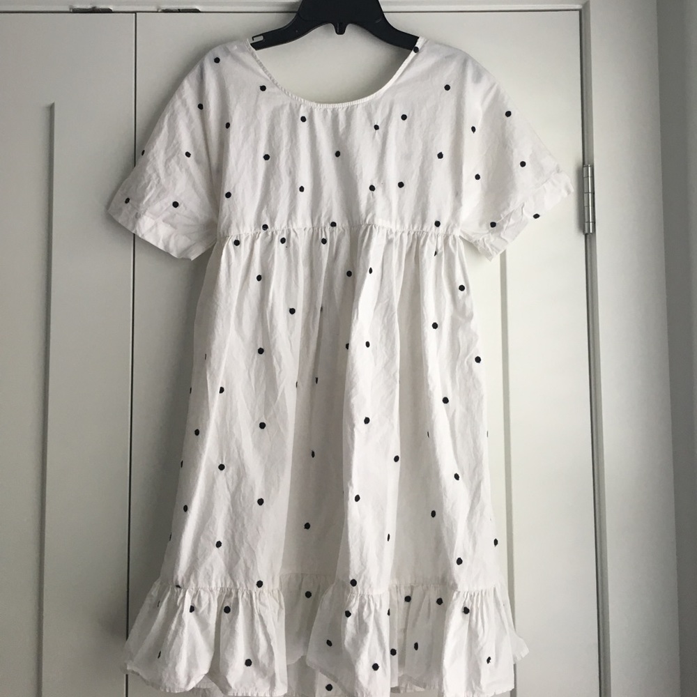 White & black dress with exposed back