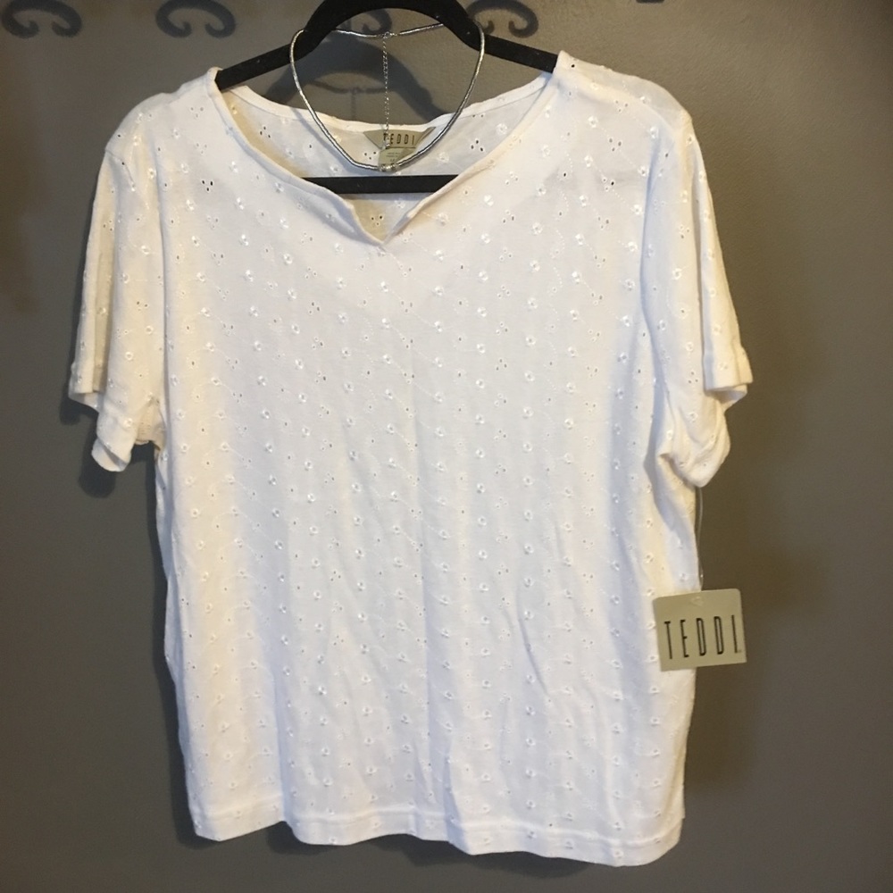 Eyelet white short sleeve tee