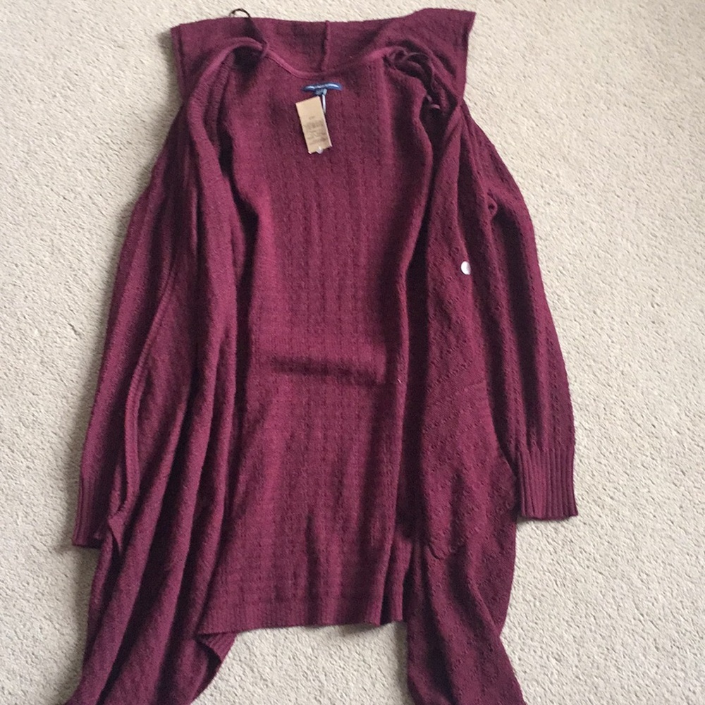 AE burgundy hooded cardigan