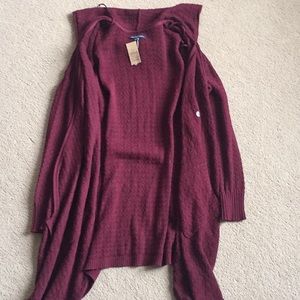AE burgundy hooded cardigan