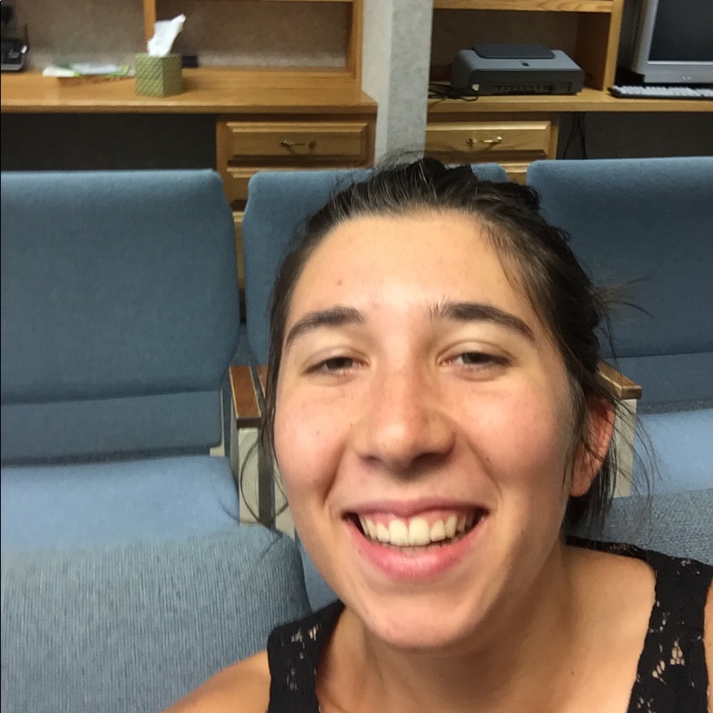 Meet your Posher, Isabella