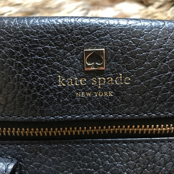 ❌ SOLD ❌Auth Kate Spade EUC black crossbody bag - Picture 2 of 8